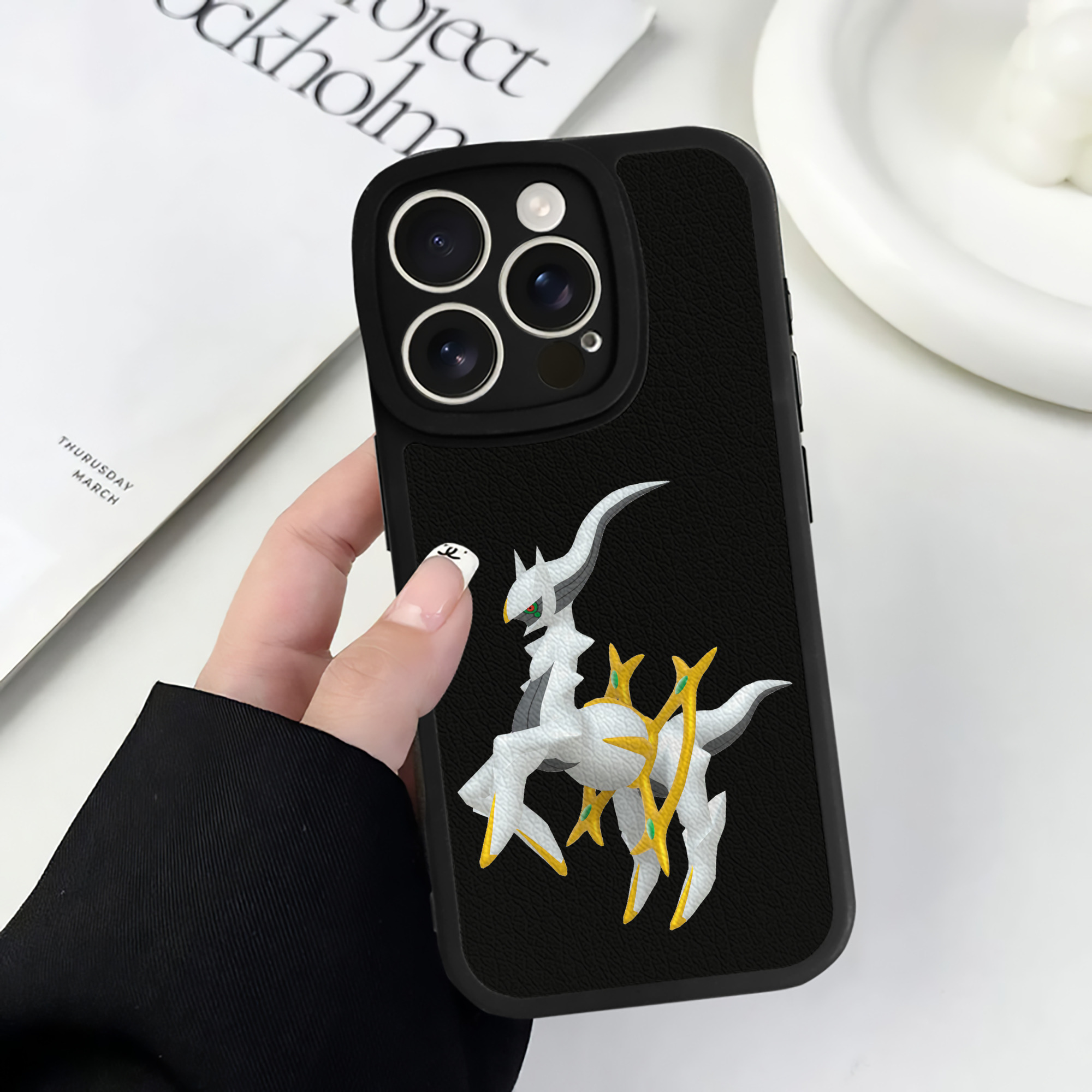 （画像用） ポケットモンスター Pokémon 【iPhone 16シリーズ対応】シリコンスマホケース（レザー調） 材質：シリコン